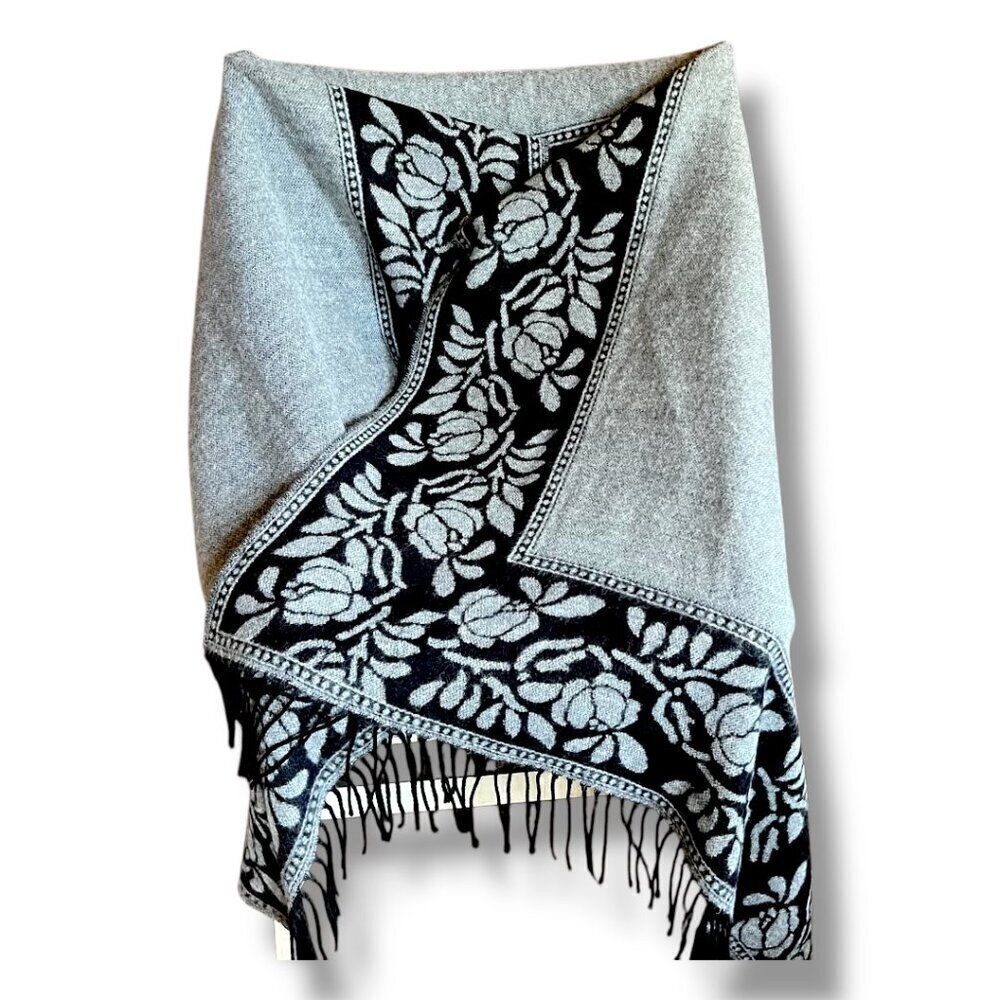 Italian Wrap Throw Fringe Scarf Reversible Black Gray Roses Double Faced